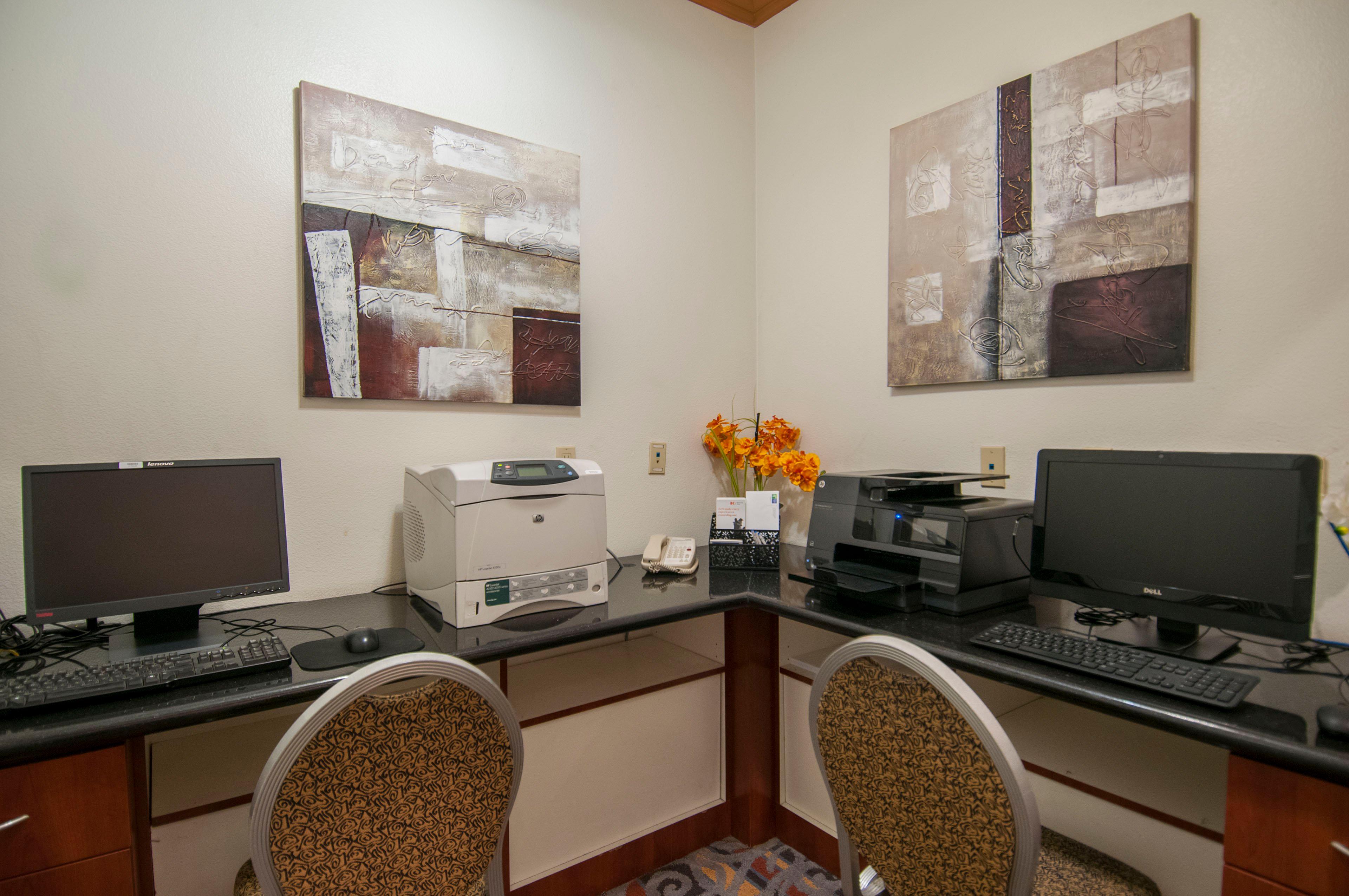 Holiday Inn Express & Suites Bakersfield Central By Ihg Ngoại thất bức ảnh