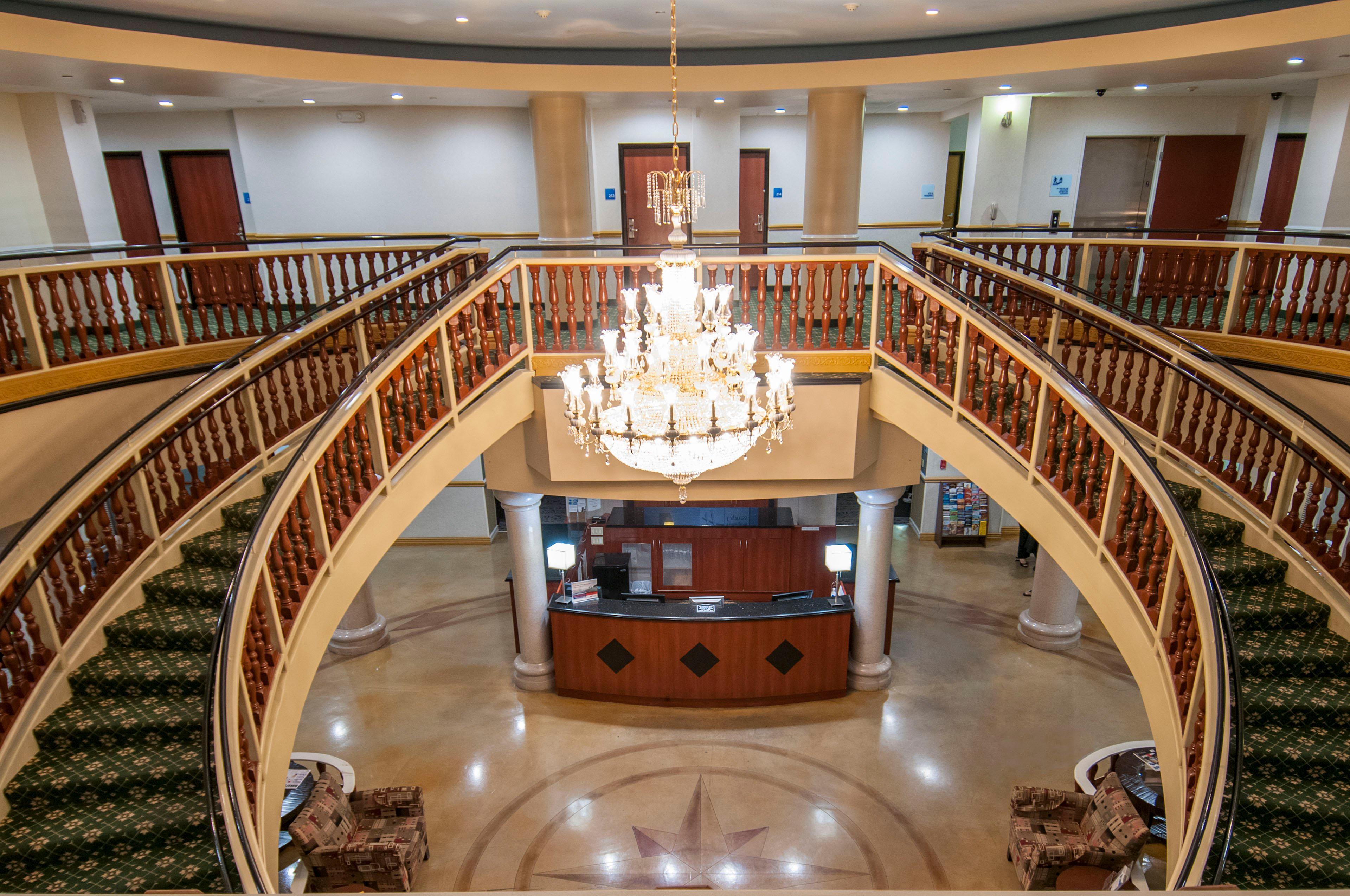 Holiday Inn Express & Suites Bakersfield Central By Ihg Ngoại thất bức ảnh