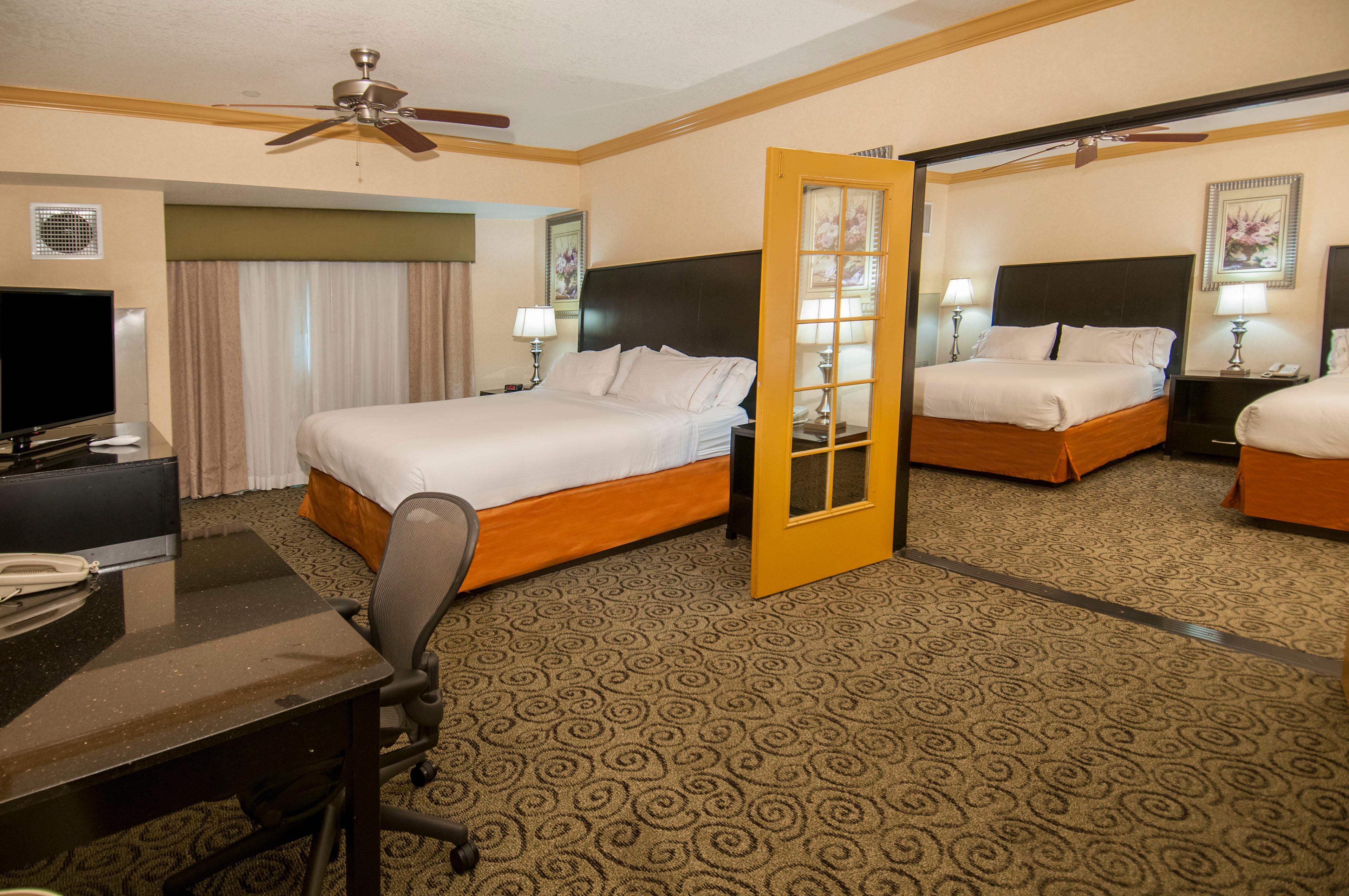 Holiday Inn Express & Suites Bakersfield Central By Ihg Ngoại thất bức ảnh