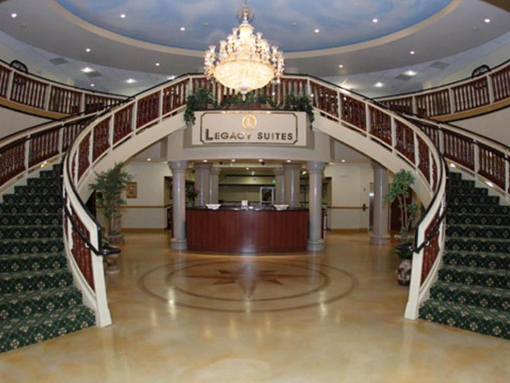 Holiday Inn Express & Suites Bakersfield Central By Ihg Ngoại thất bức ảnh