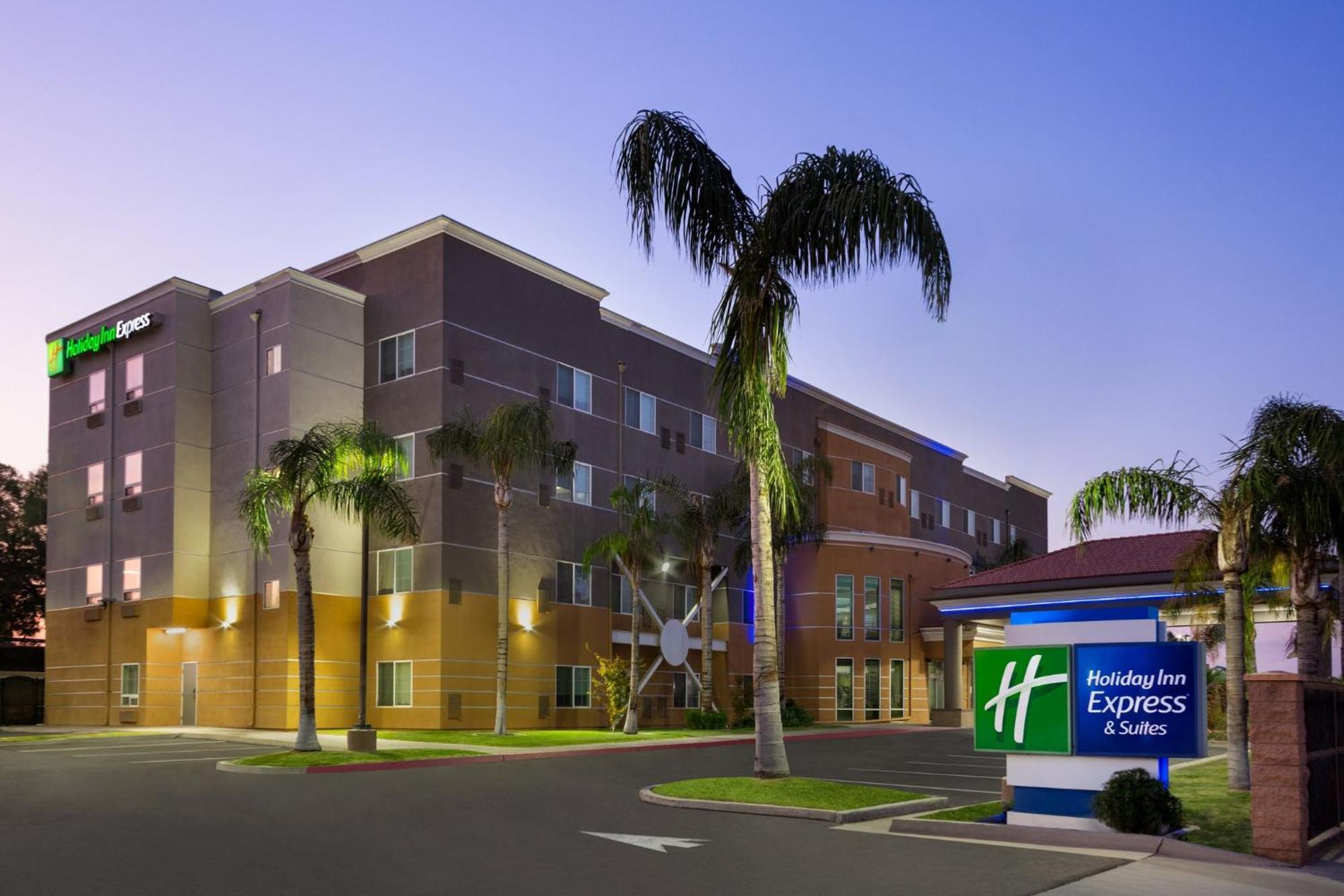 Holiday Inn Express & Suites Bakersfield Central By Ihg Ngoại thất bức ảnh