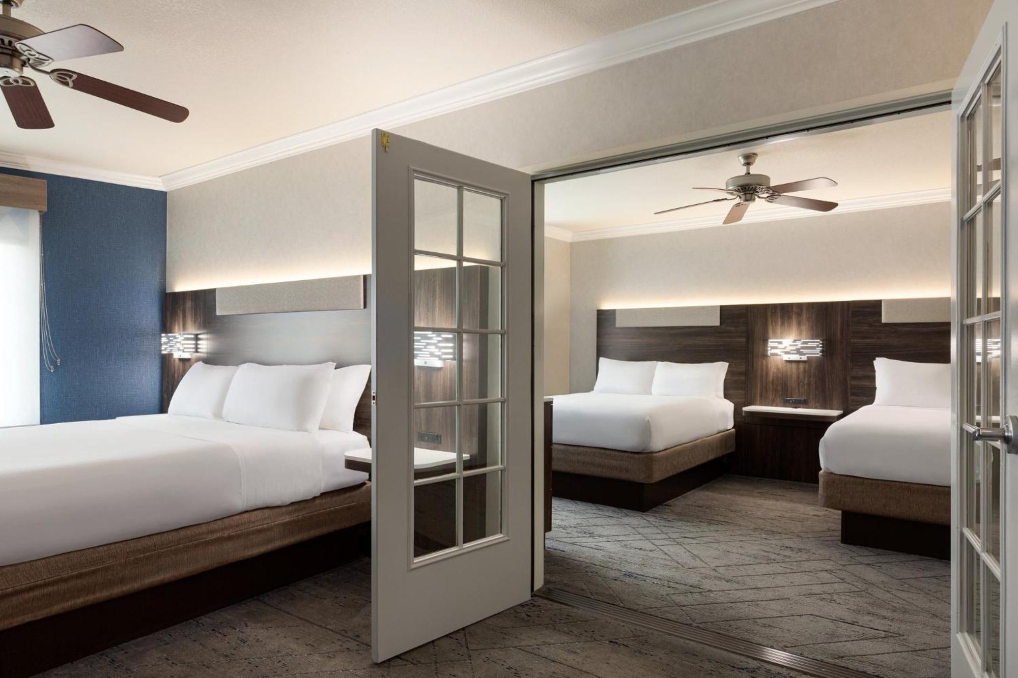 Holiday Inn Express & Suites Bakersfield Central By Ihg Ngoại thất bức ảnh