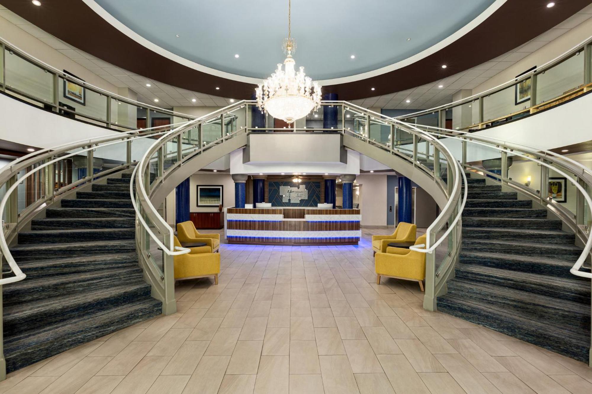 Holiday Inn Express & Suites Bakersfield Central By Ihg Ngoại thất bức ảnh