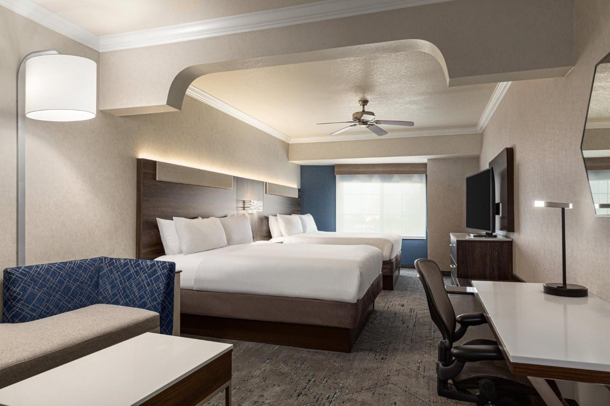 Holiday Inn Express & Suites Bakersfield Central By Ihg Ngoại thất bức ảnh